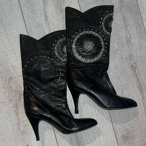 Vintage leather Bronx So Today black silver studded 6US Boots repaired heel tap